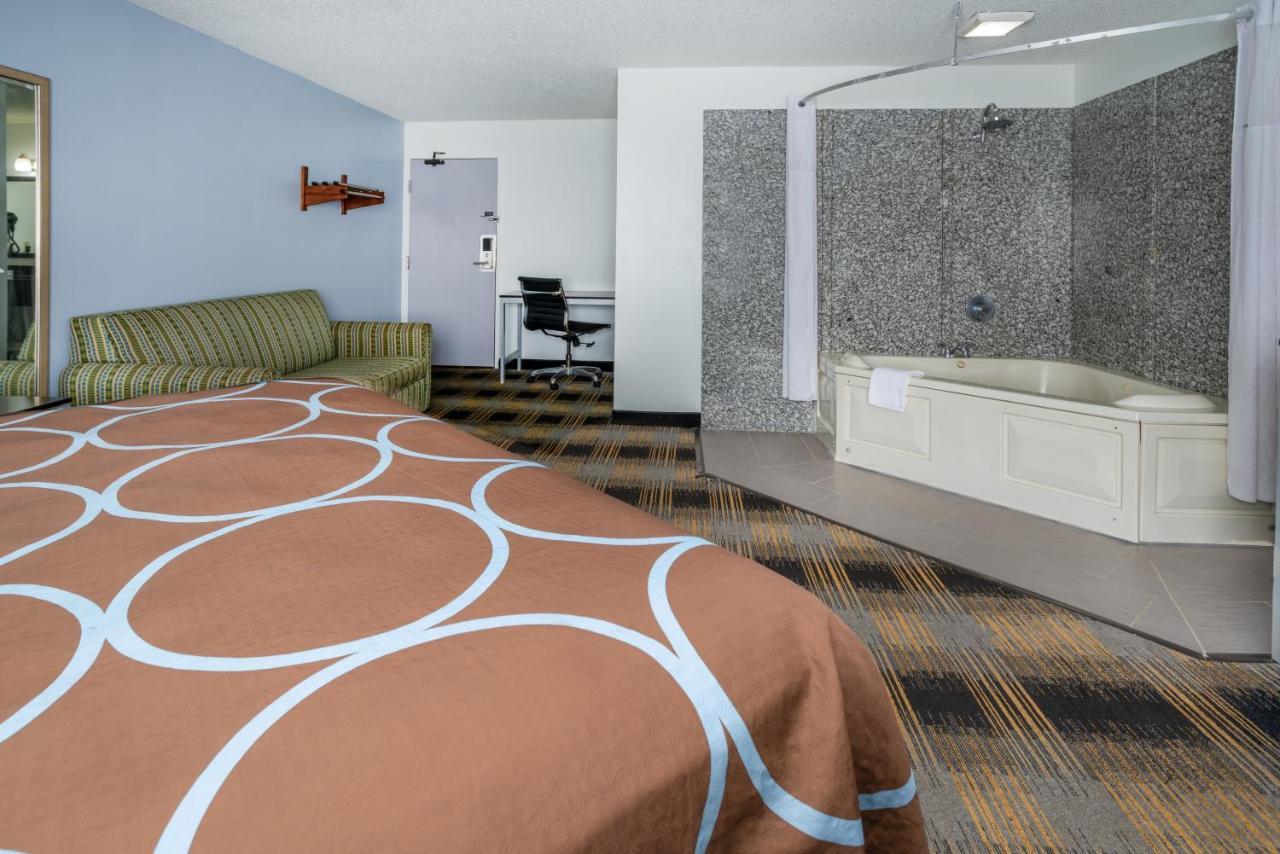 Super 8 By Wyndham Villa Rica Buitenkant foto