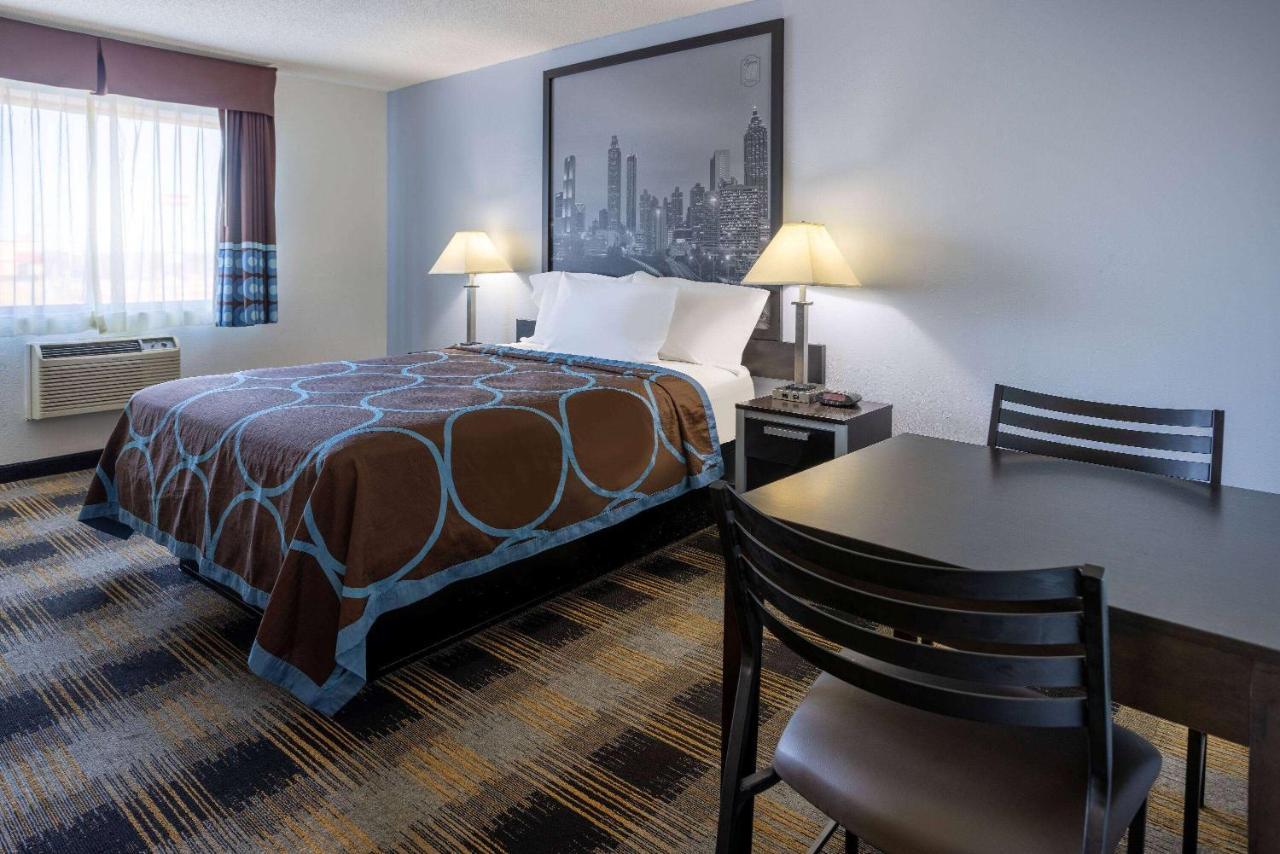 Super 8 By Wyndham Villa Rica Buitenkant foto