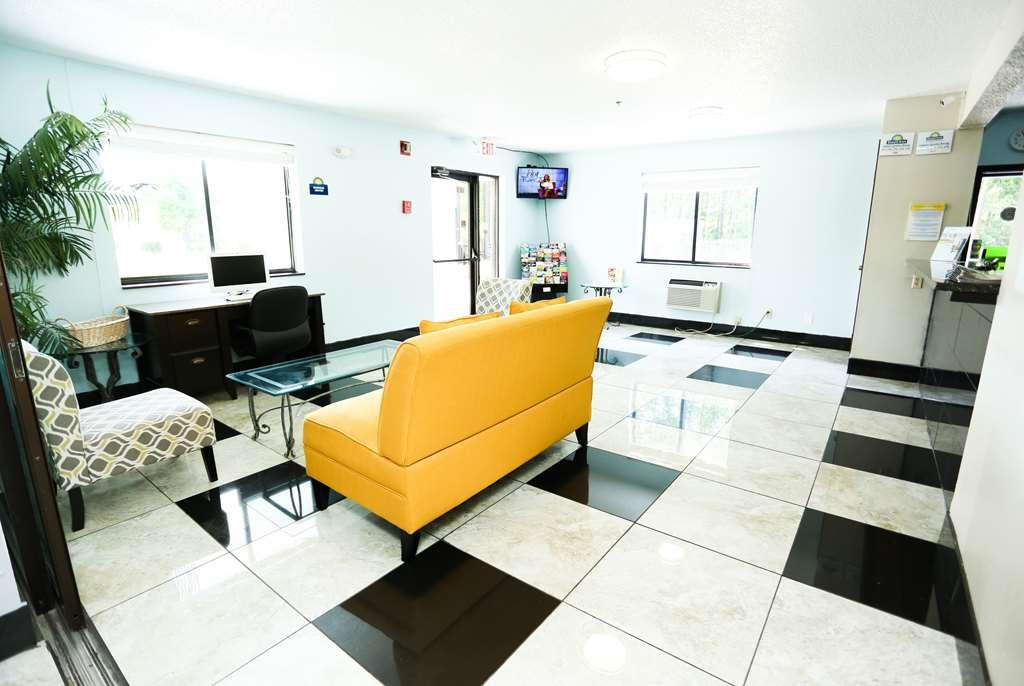 Super 8 By Wyndham Villa Rica Interieur foto
